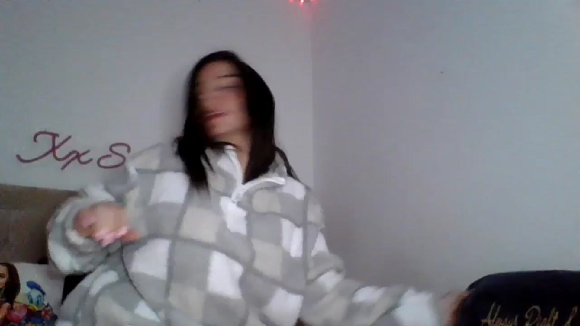 Gallery image thumbnail from innocentSamx's myfreecams stream on, 01/08/2025, 15:21 image 1 of 20
