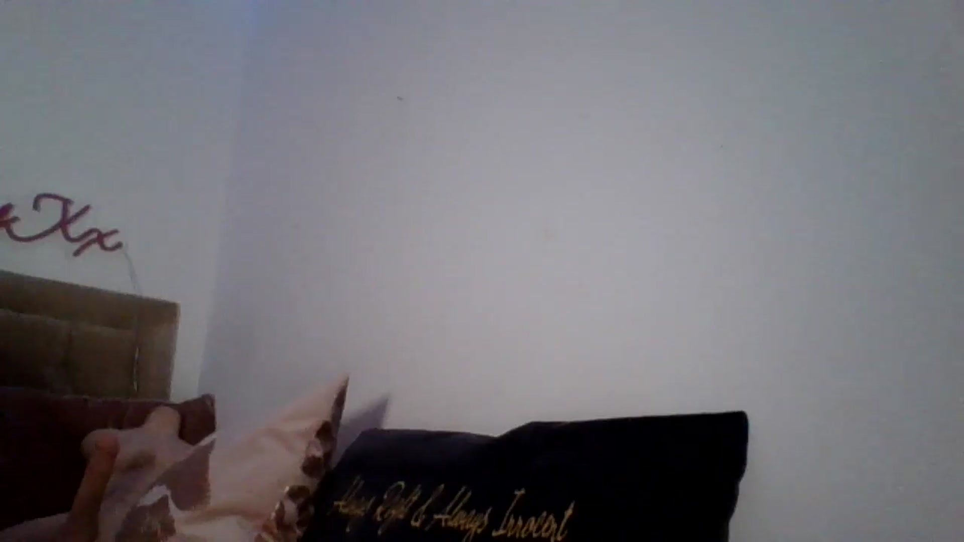Gallery image thumbnail from innocentSamx's myfreecams stream on, 01/08/2025, 15:21 image 3 of 20