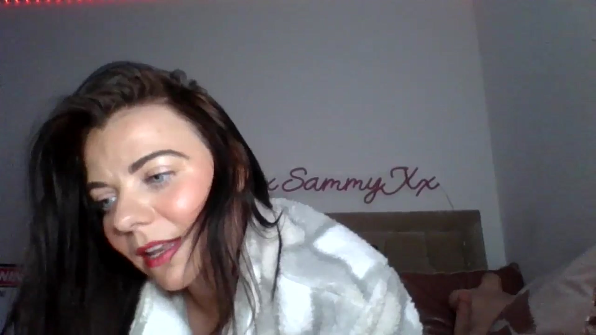 Gallery image thumbnail from innocentSamx's myfreecams stream on, 01/08/2025, 15:21 image 11 of 20