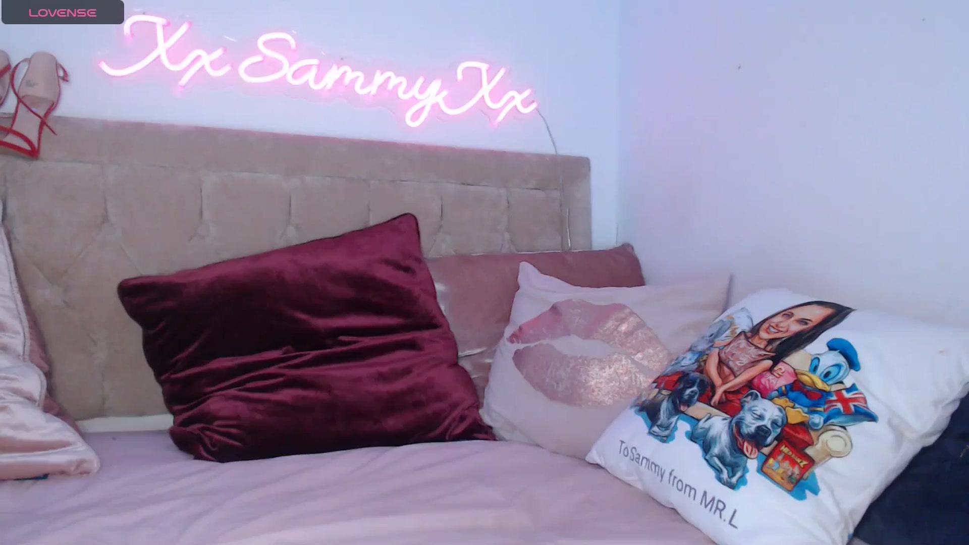 Gallery image thumbnail from innocentSamx's myfreecams stream on, 01/08/2025, 16:33 image 6 of 20