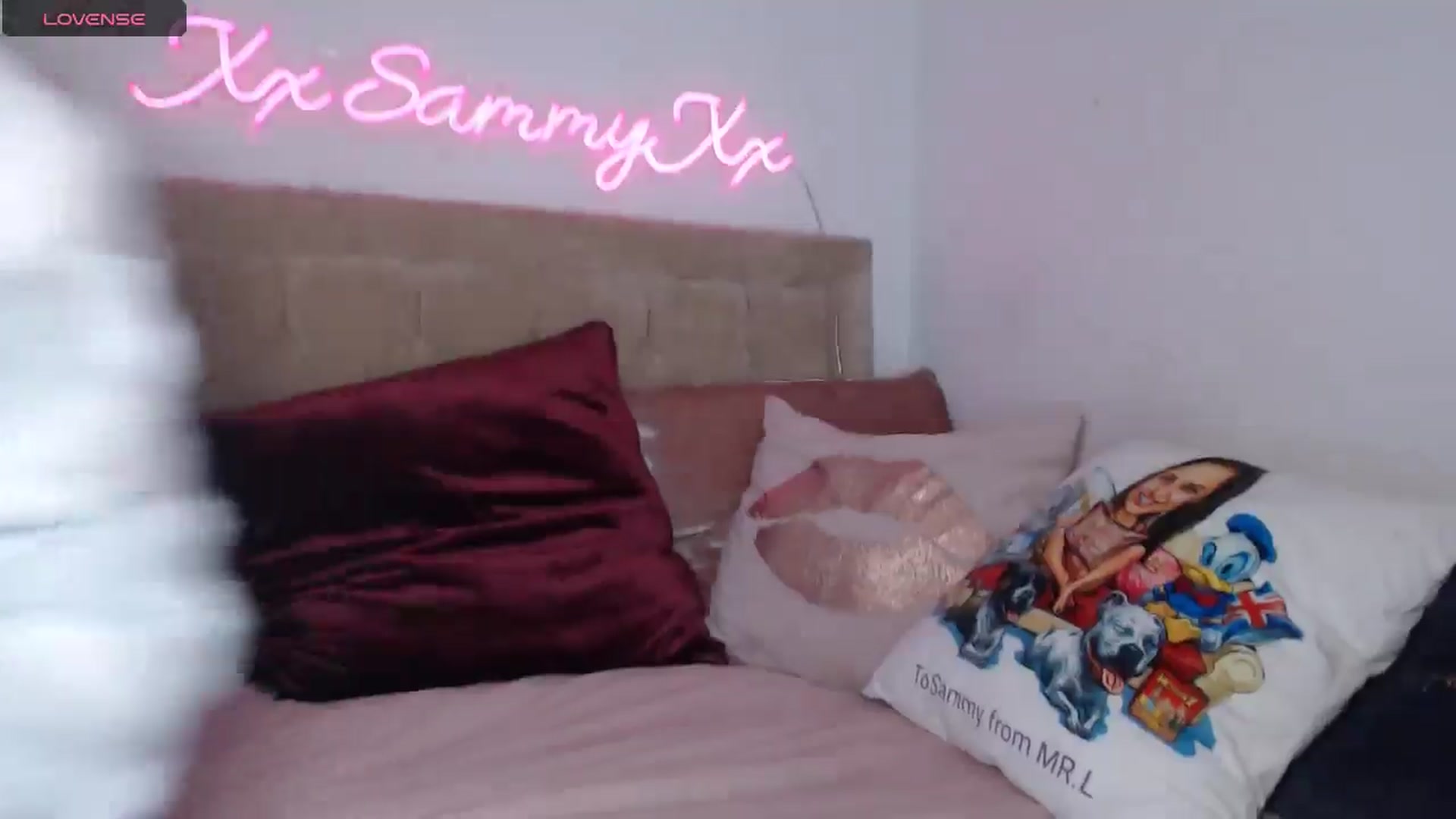Gallery image thumbnail from innocentSamx's myfreecams stream on, 01/08/2025, 16:33 image 5 of 20