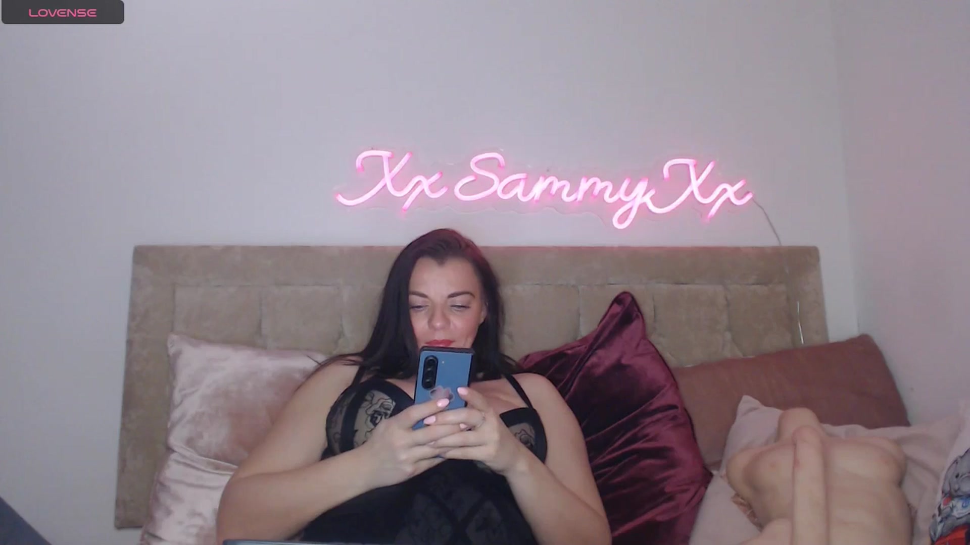 Gallery image thumbnail from innocentSamx's myfreecams stream on, 01/09/2025, 23:10 image 11 of 20