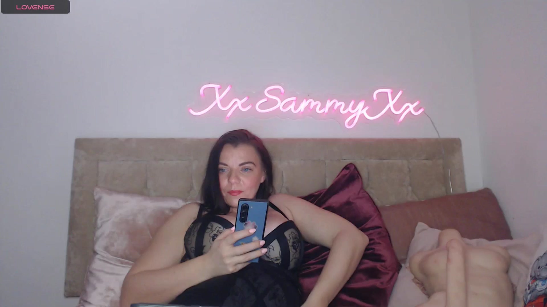 Gallery image thumbnail from innocentSamx's myfreecams stream on, 01/09/2025, 23:10 image 12 of 20