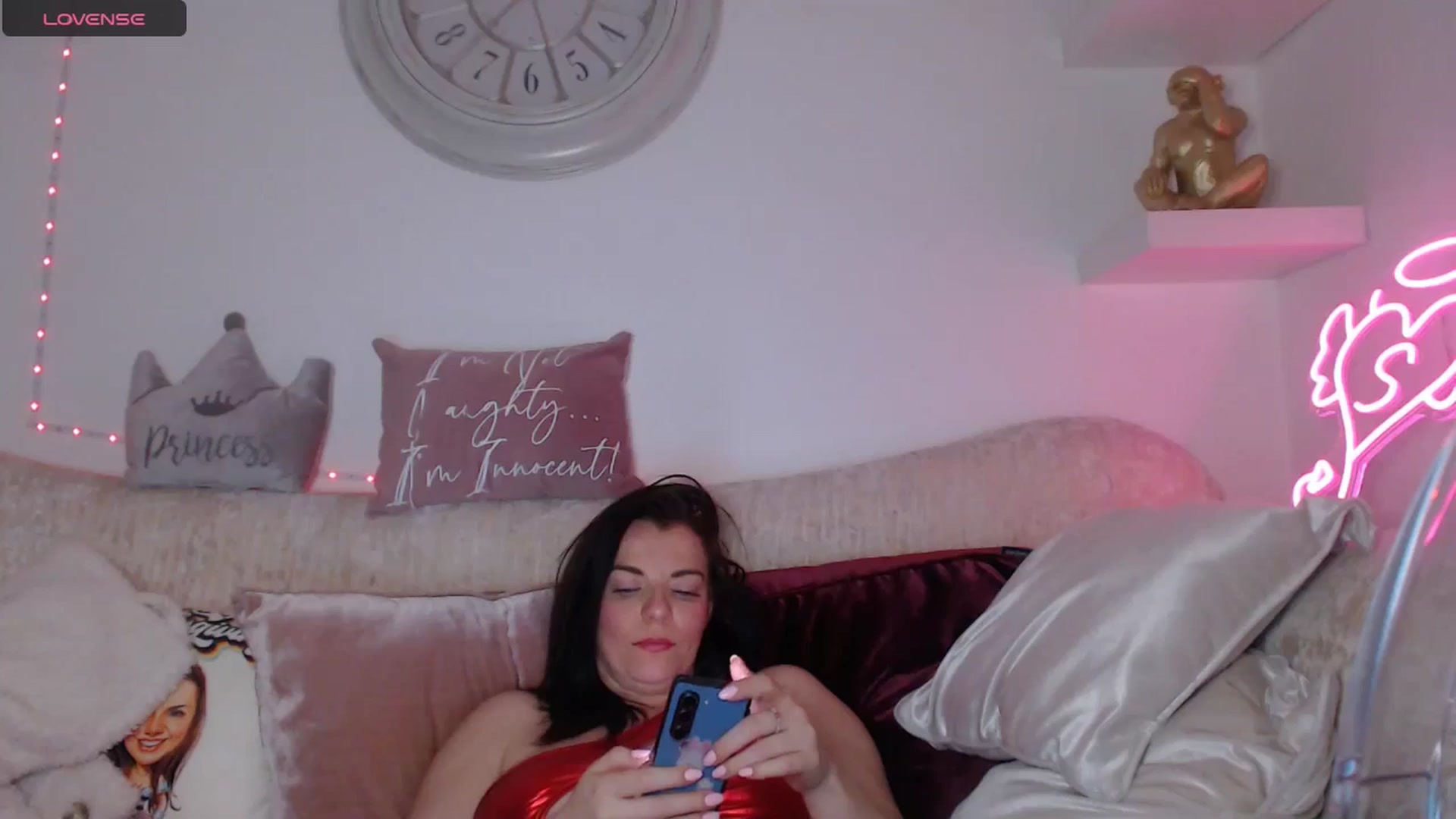 Gallery image thumbnail from innocentSamx's myfreecams stream on, 01/11/2025, 17:59 image 10 of 20
