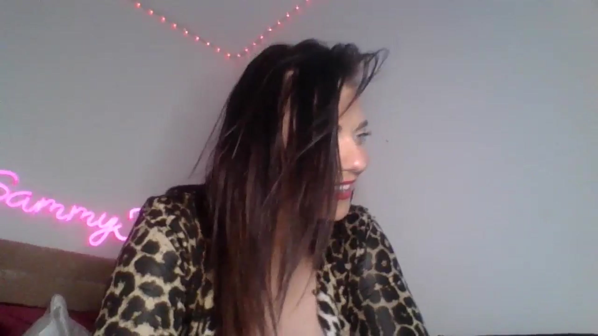 Gallery image thumbnail from innocentSamx's myfreecams stream on, 01/16/2025, 14:34 image 15 of 20