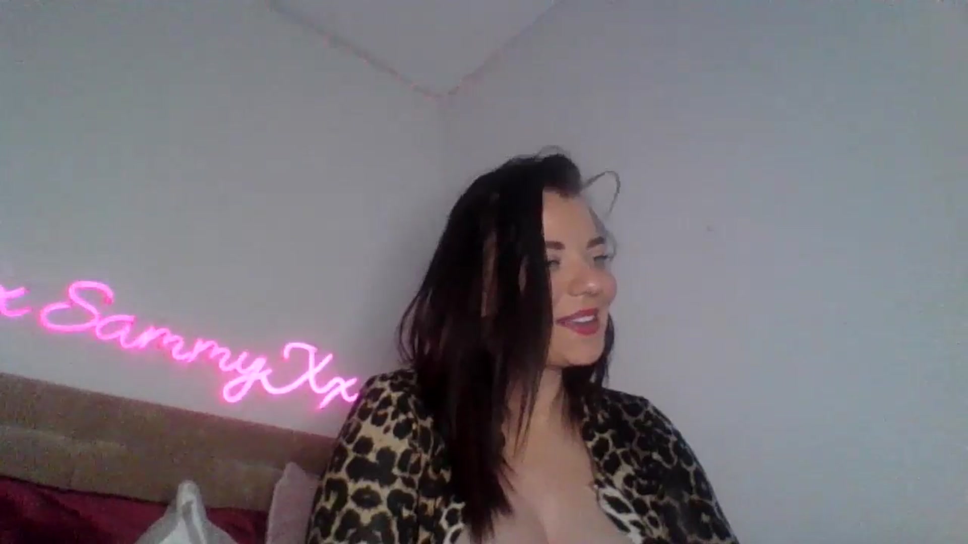Gallery image thumbnail from innocentSamx's myfreecams stream on, 01/16/2025, 14:34 image 18 of 20