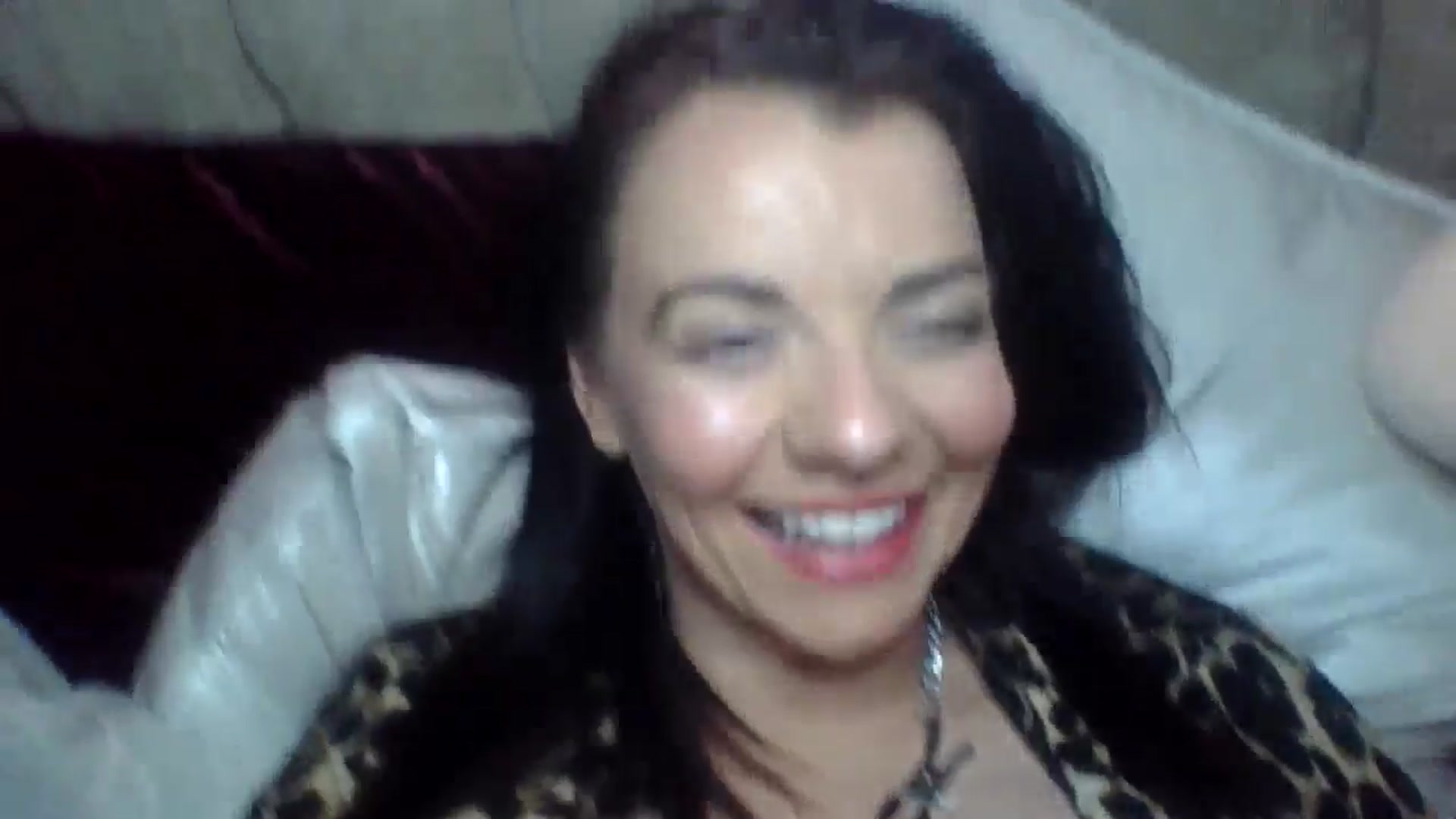 Gallery image thumbnail from innocentSamx's myfreecams stream on, 01/16/2025, 15:24 image 6 of 20