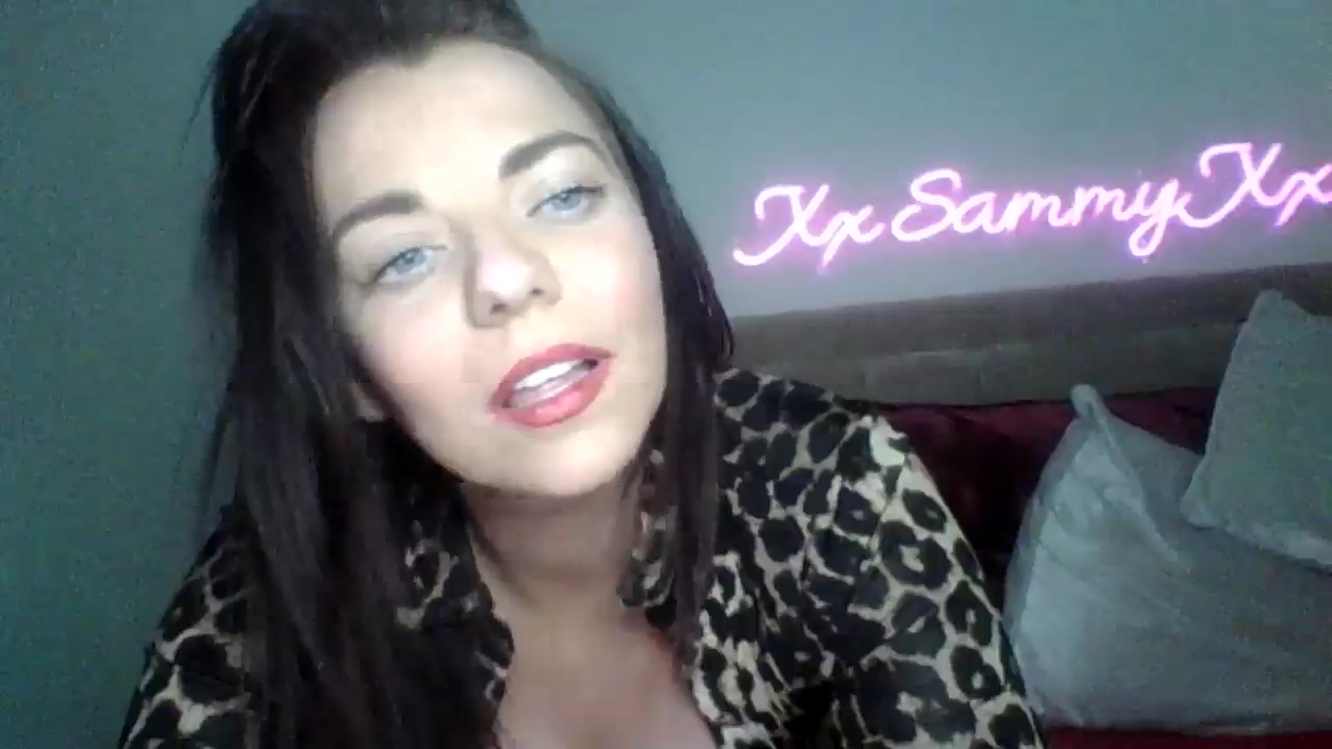 Gallery image thumbnail from innocentSamx's myfreecams stream on, 01/16/2025, 16:10 image 4 of 20