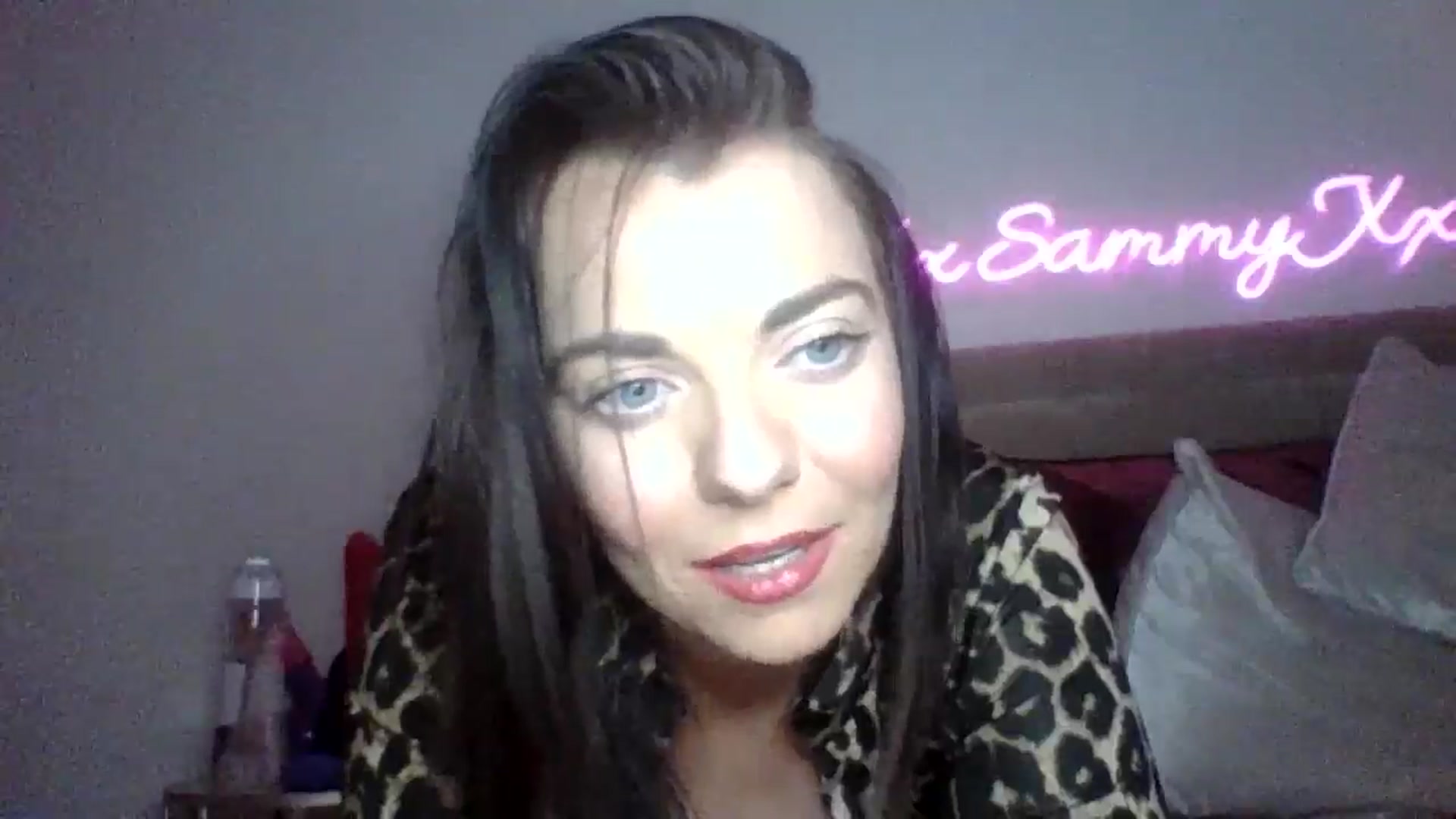Gallery image thumbnail from innocentSamx's myfreecams stream on, 01/16/2025, 16:10 image 7 of 20