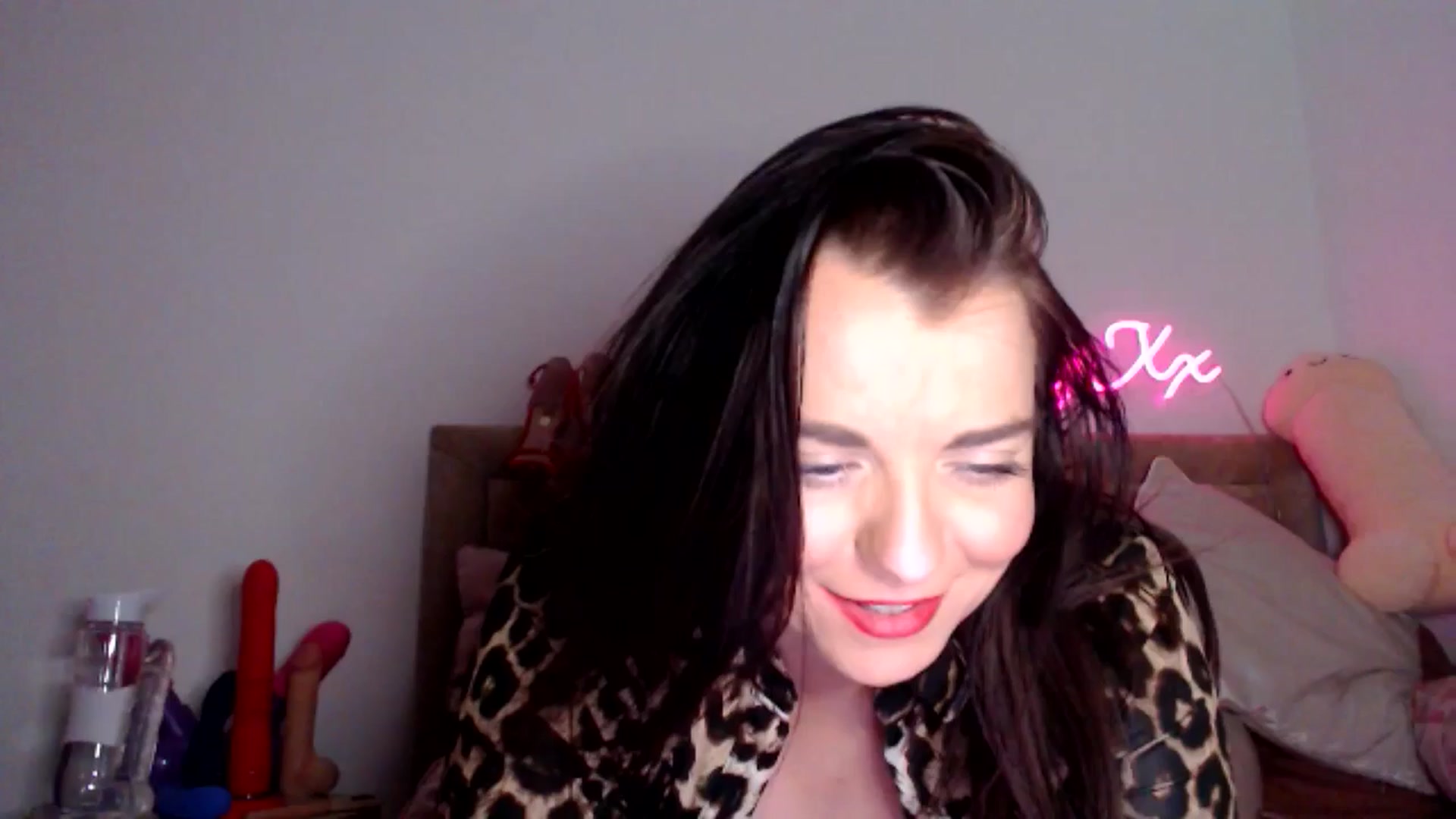 Gallery image thumbnail from innocentSamx's myfreecams stream on, 01/16/2025, 17:06 image 3 of 20