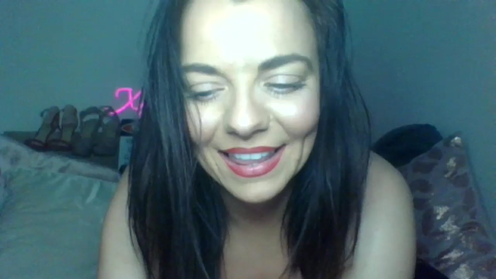 Gallery image thumbnail from innocentSamx's myfreecams stream on, 01/18/2025, 15:31 image 19 of 20