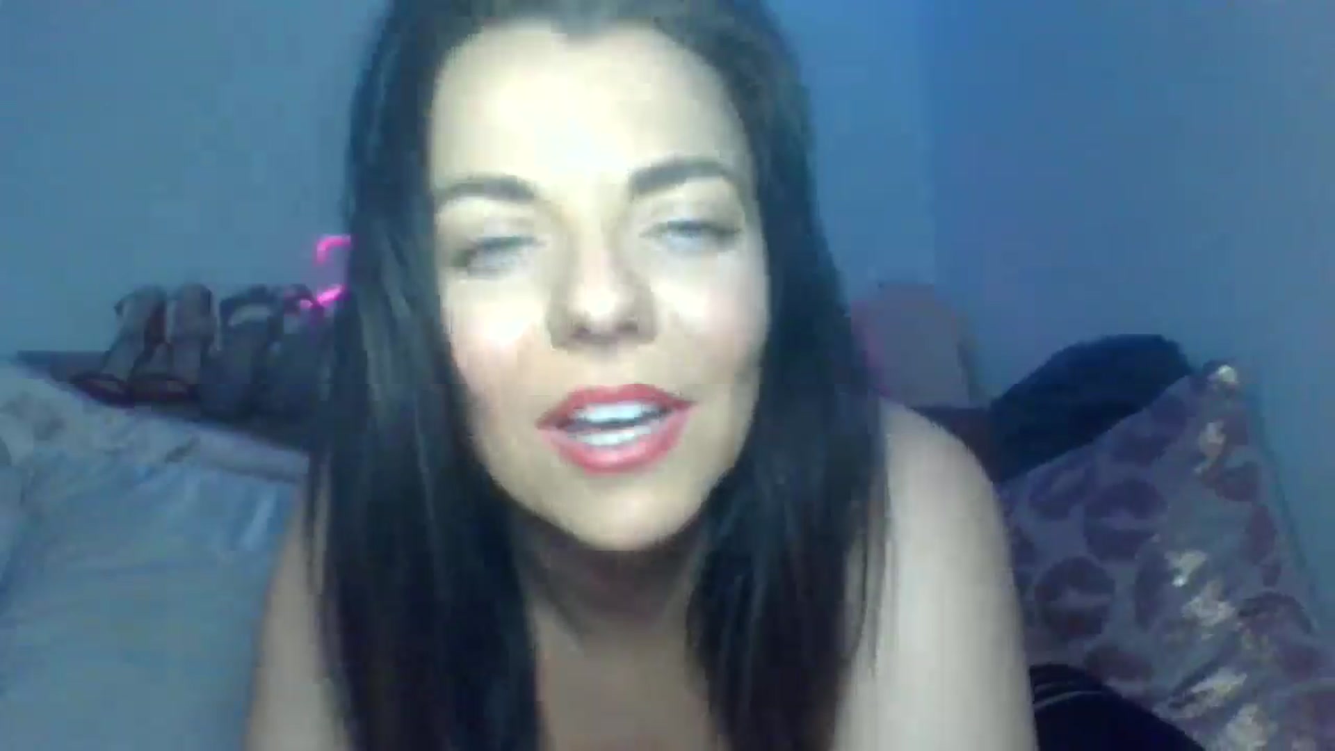 Gallery image thumbnail from innocentSamx's myfreecams stream on, 01/18/2025, 15:31 image 18 of 20