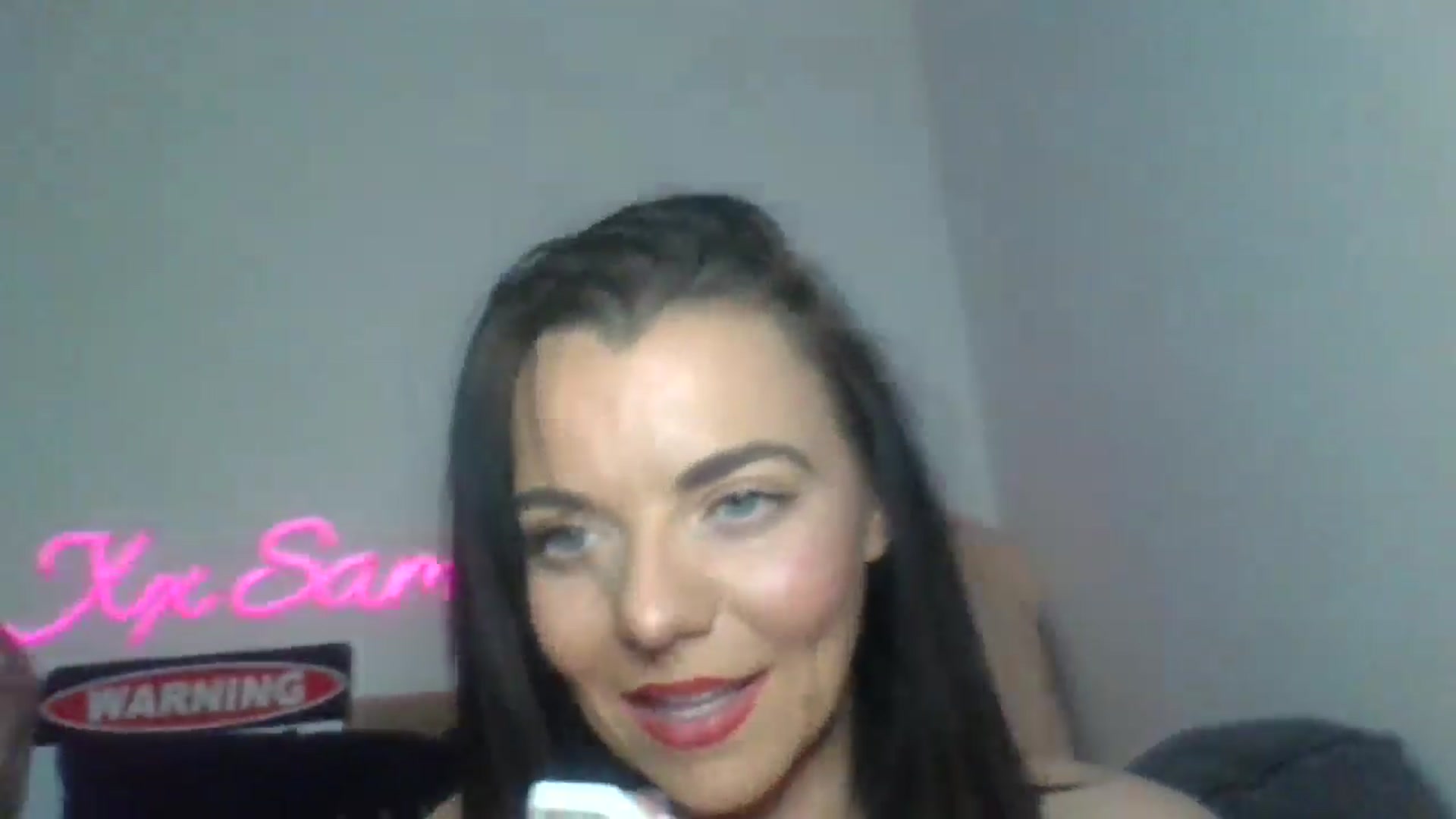 Gallery image thumbnail from innocentSamx's myfreecams stream on, 01/18/2025, 15:31 image 10 of 20