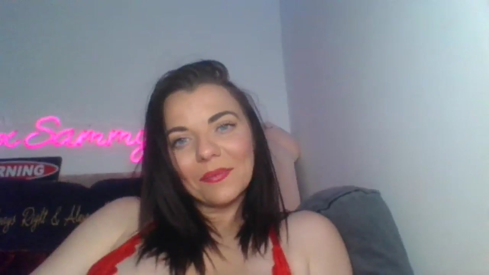 Gallery image thumbnail from innocentSamx's myfreecams stream on, 01/18/2025, 15:31 image 8 of 20