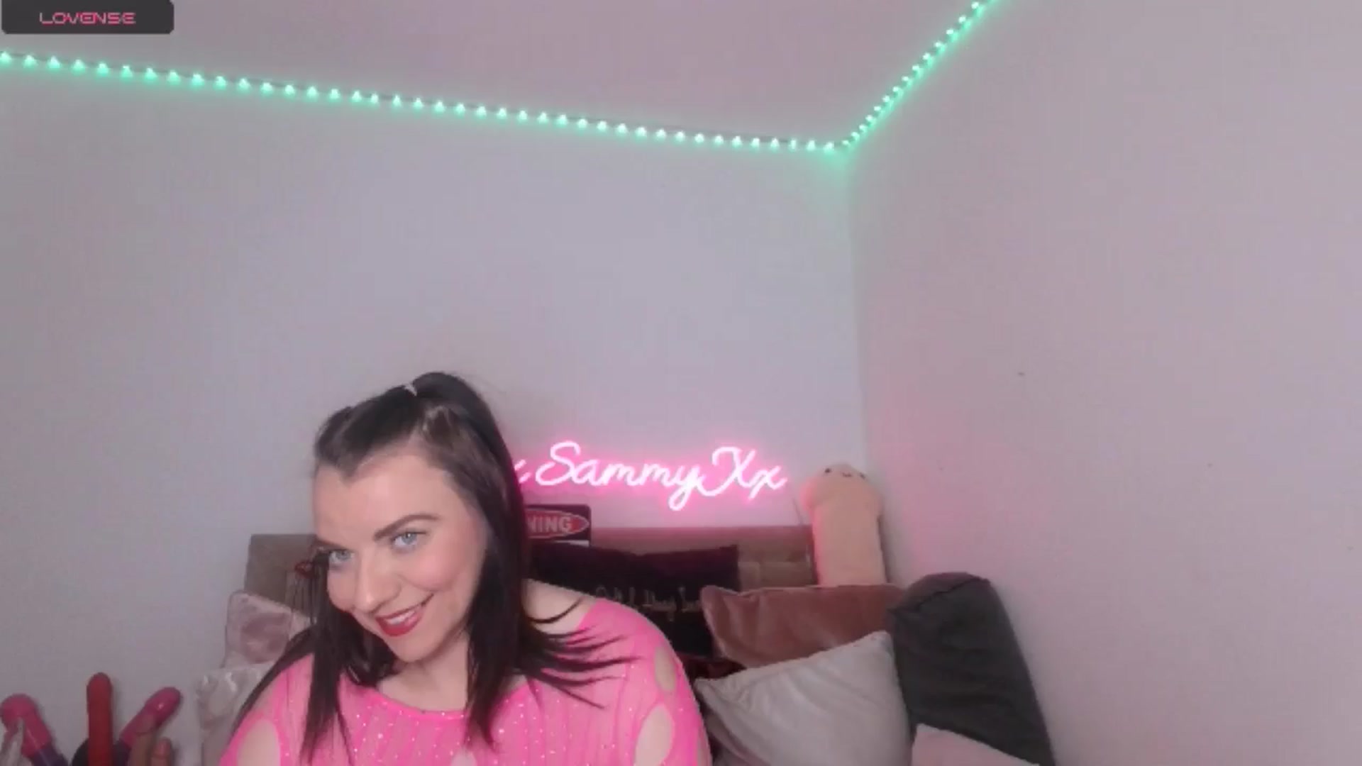 Gallery image thumbnail from innocentSamx's myfreecams stream on, 01/19/2025, 13:22 image 4 of 20