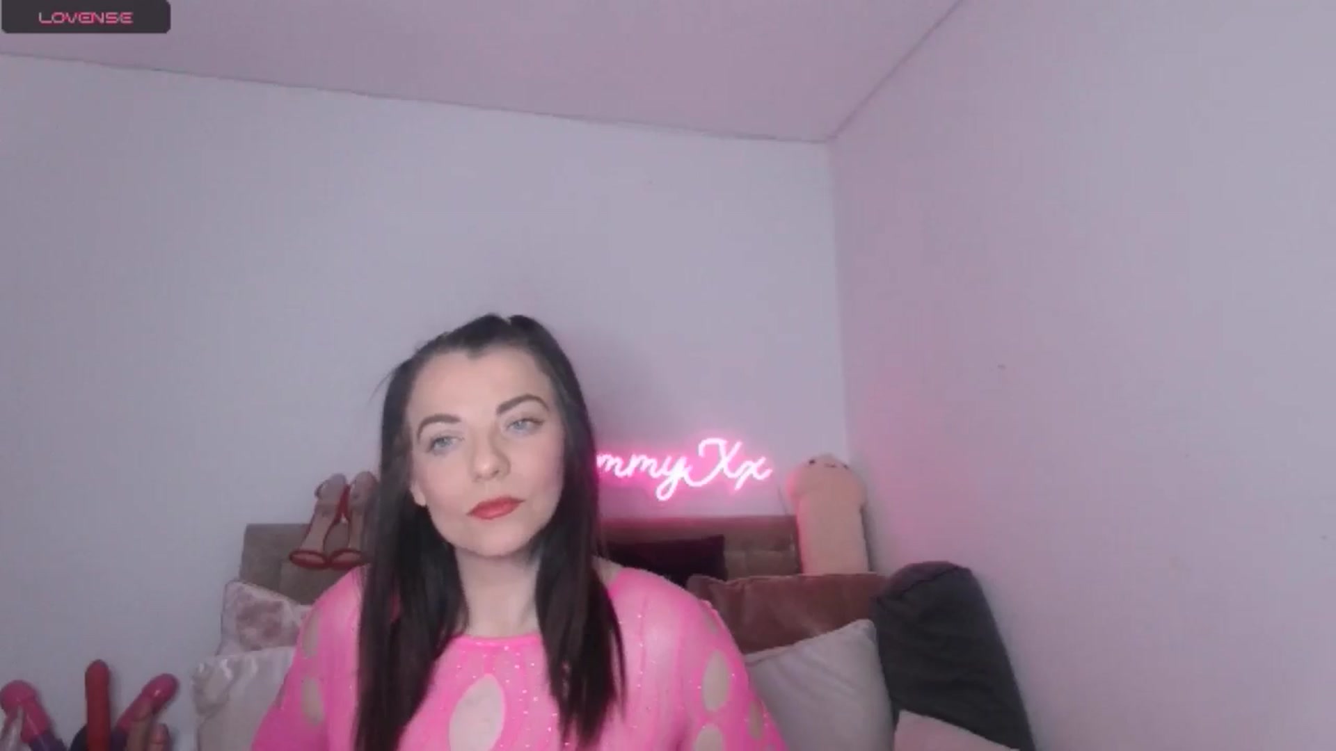 Gallery image thumbnail from innocentSamx's myfreecams stream on, 01/19/2025, 13:22 image 5 of 20