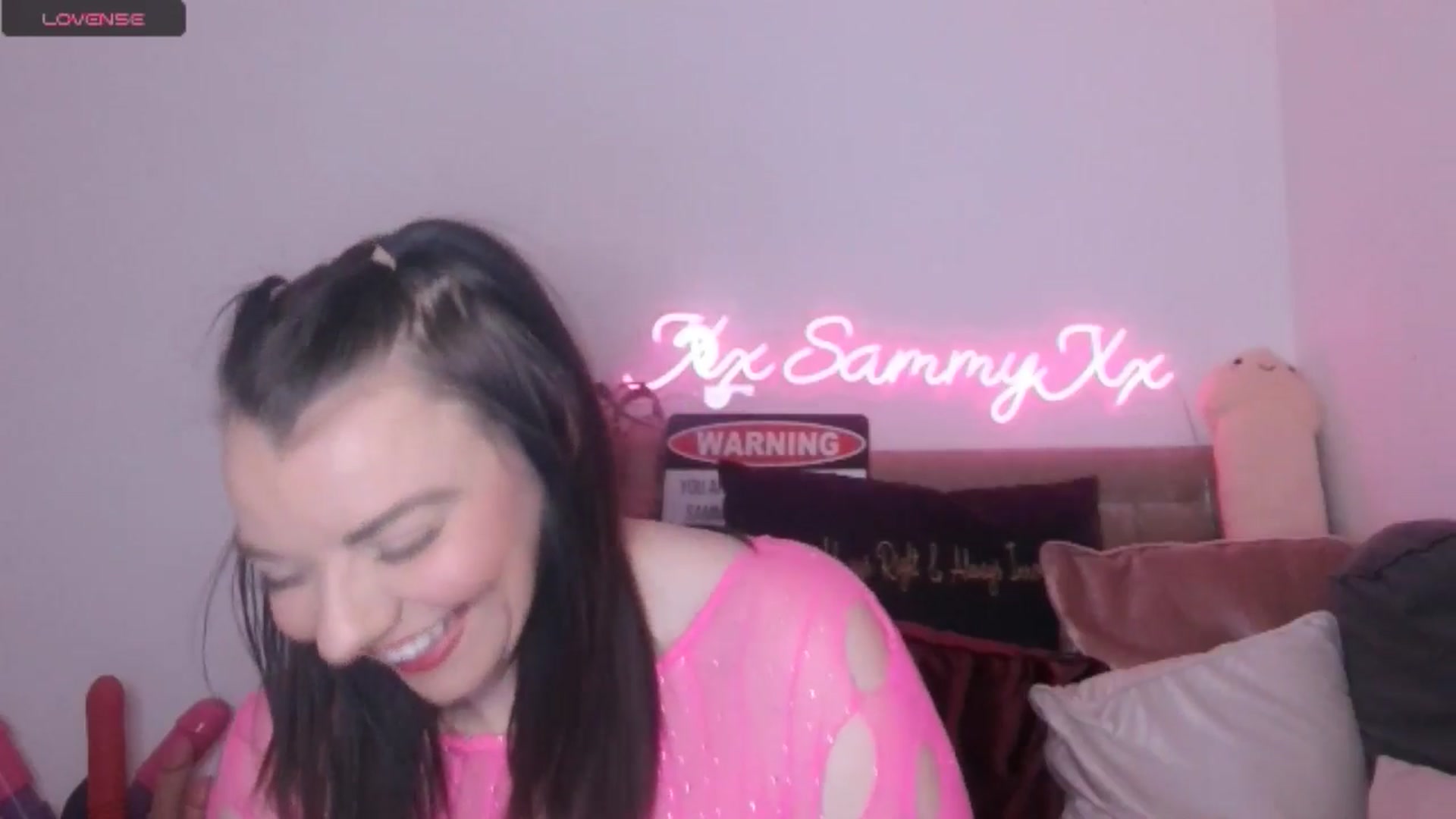Gallery image thumbnail from innocentSamx's myfreecams stream on, 01/19/2025, 13:22 image 14 of 20
