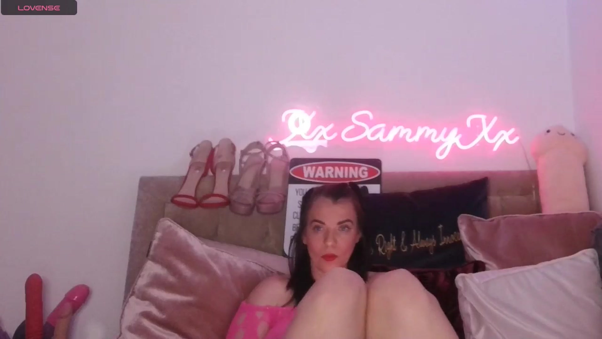 Gallery image thumbnail from innocentSamx's myfreecams stream on, 01/19/2025, 14:51 image 13 of 20