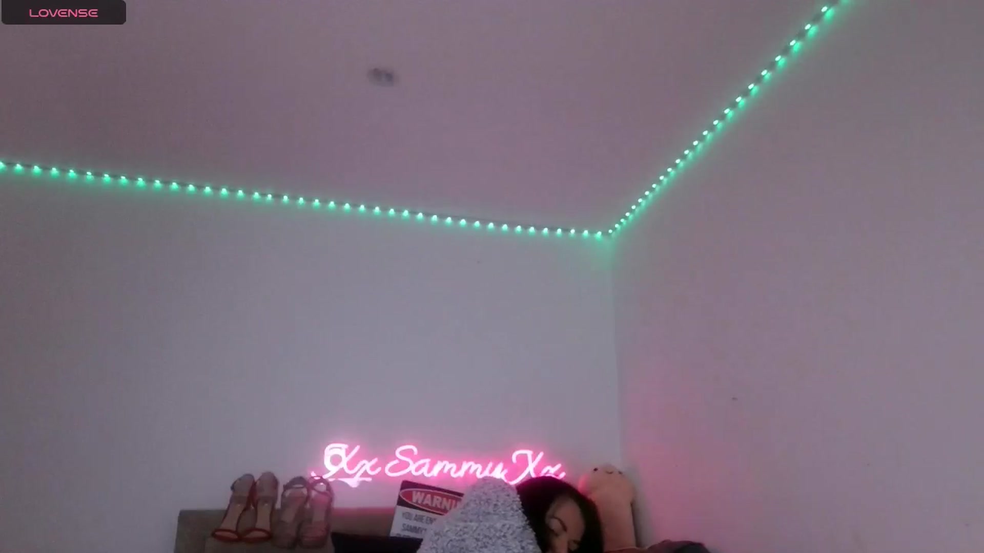 Gallery image thumbnail from innocentSamx's myfreecams stream on, 01/21/2025, 14:24 image 9 of 20