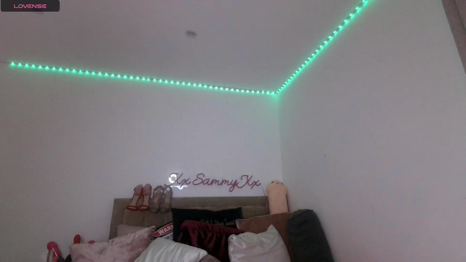 Gallery image thumbnail from innocentSamx's myfreecams stream on, 01/21/2025, 14:24 image 1 of 20