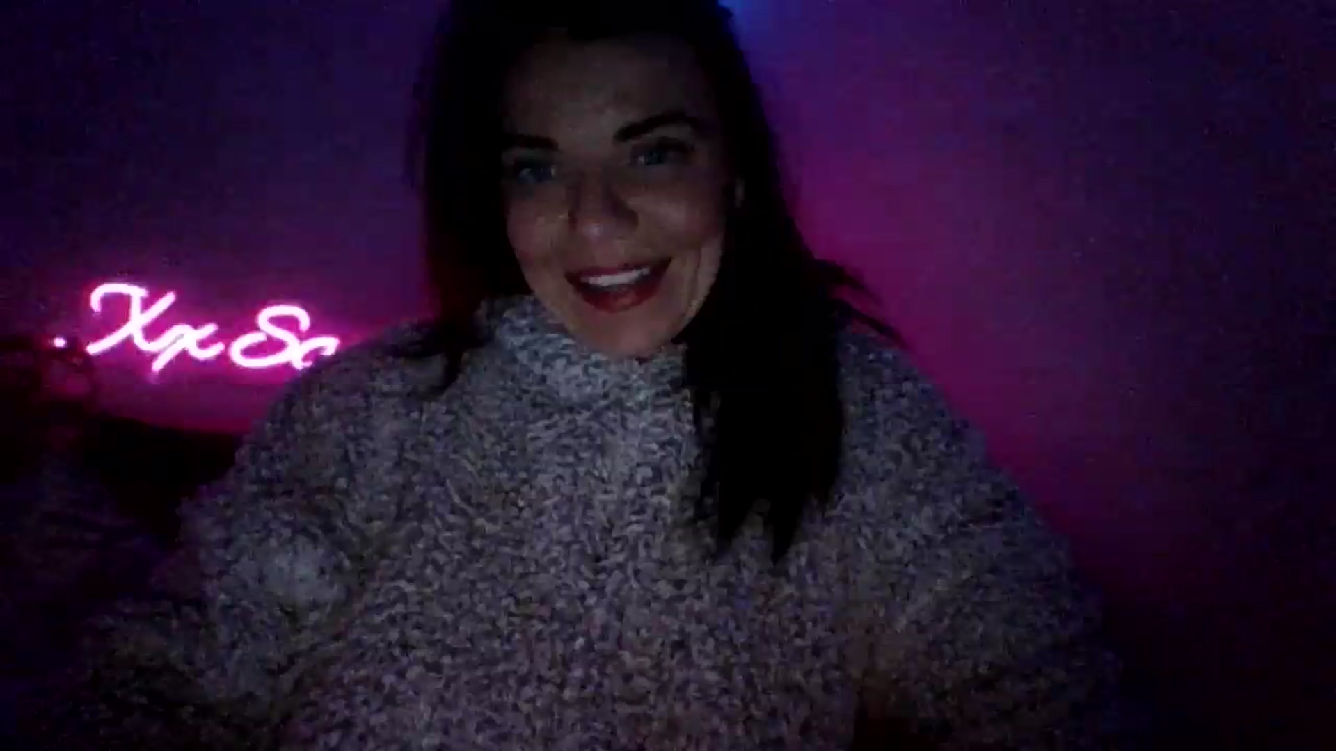 Gallery image thumbnail from innocentSamx's myfreecams stream on, 01/21/2025, 21:16 image 13 of 20