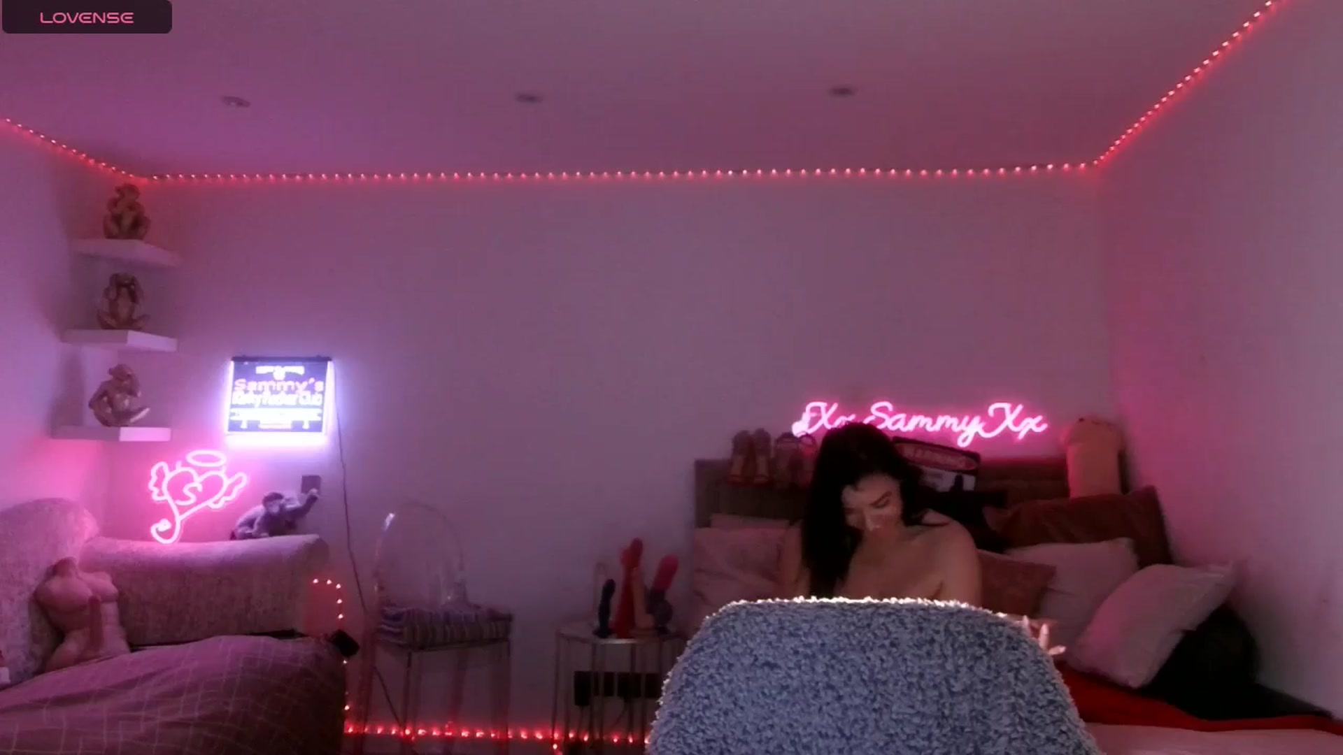Gallery image thumbnail from innocentSamx's myfreecams stream on, 01/23/2025, 15:08 image 12 of 20