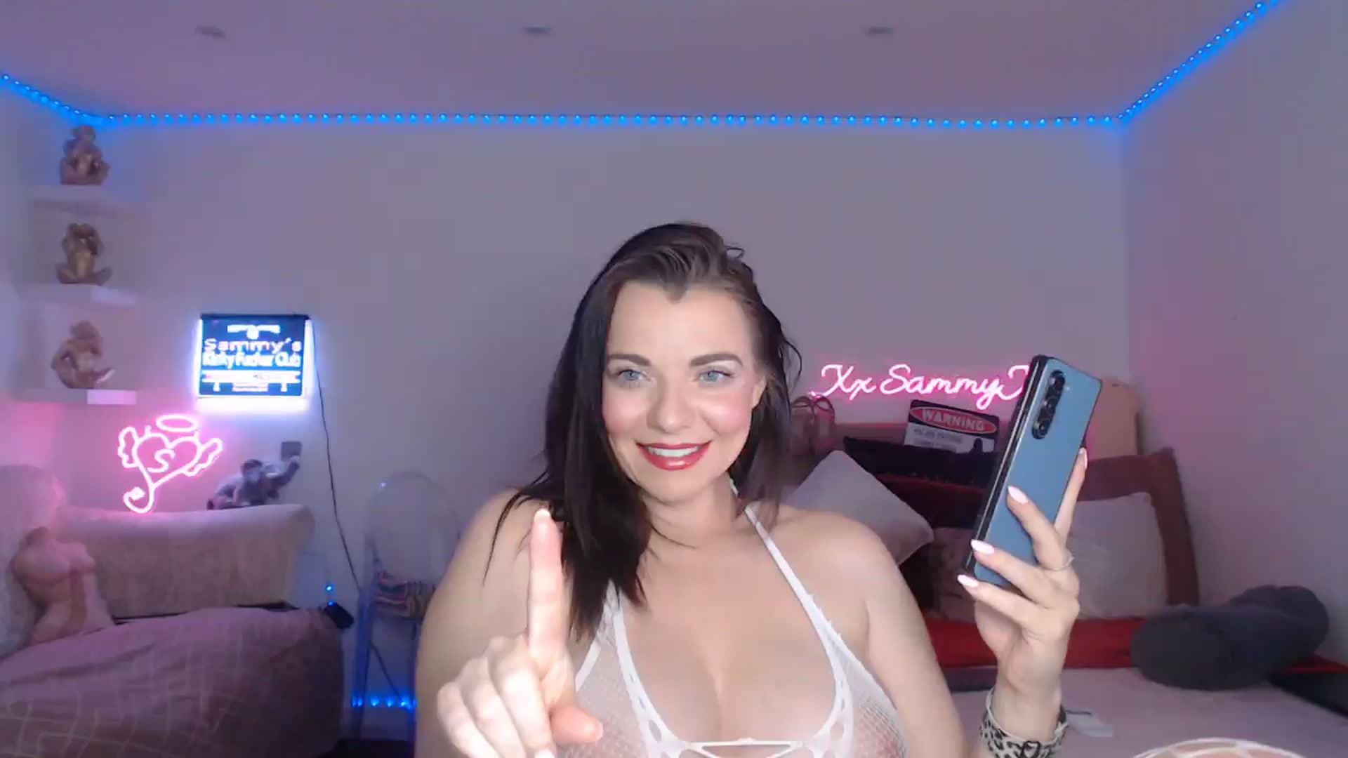 Gallery image thumbnail from innocentSamx's myfreecams stream on, 01/25/2025, 13:34 image 8 of 20