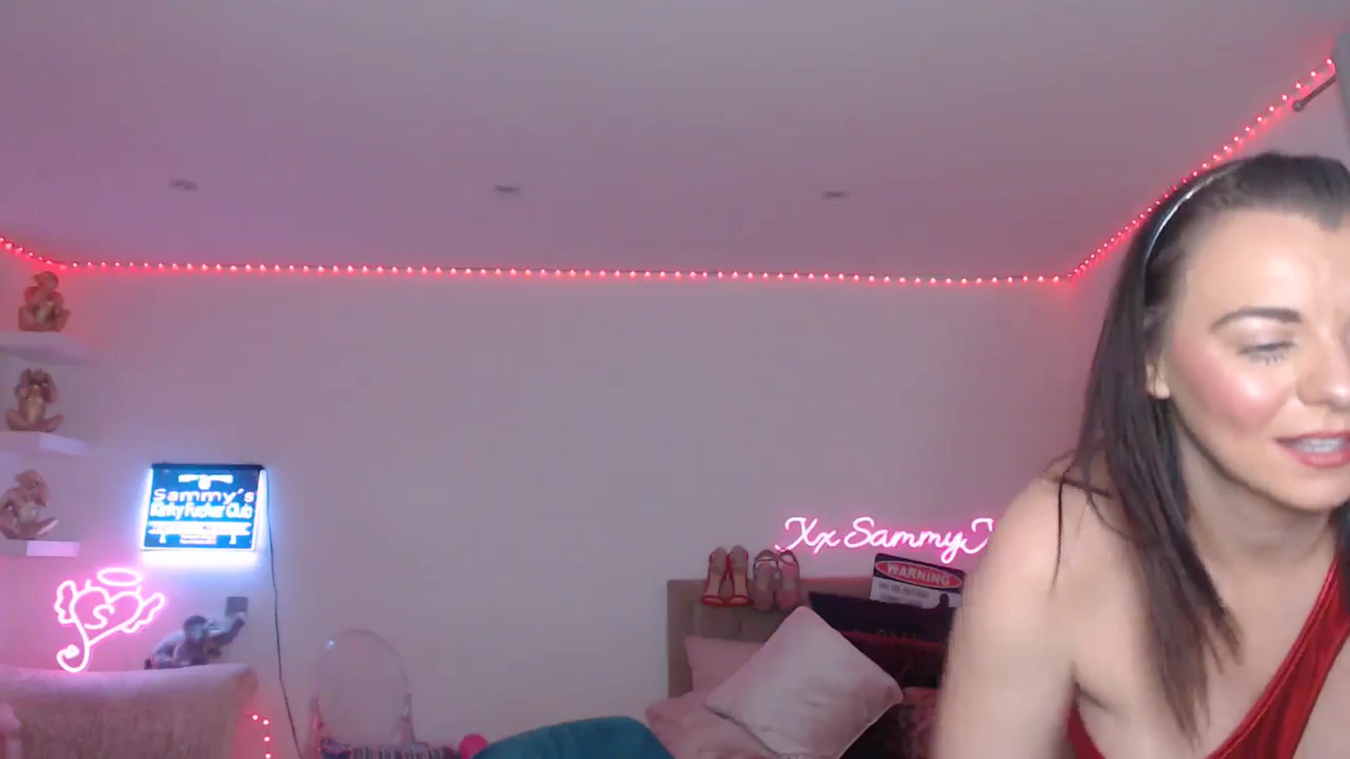 Gallery image thumbnail from innocentSamx's myfreecams stream on, 01/25/2025, 16:37 image 14 of 20