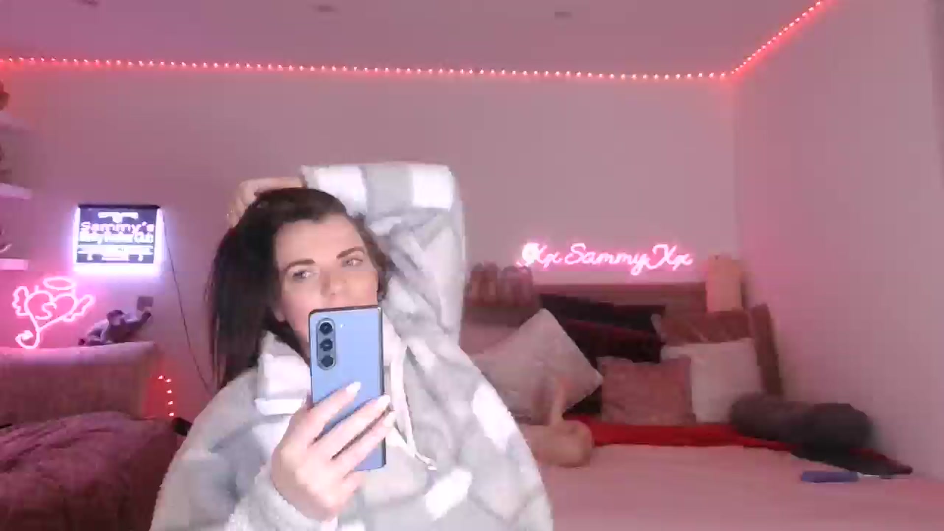 Gallery image thumbnail from innocentSamx's myfreecams stream on, 01/28/2025, 13:47 image 18 of 20