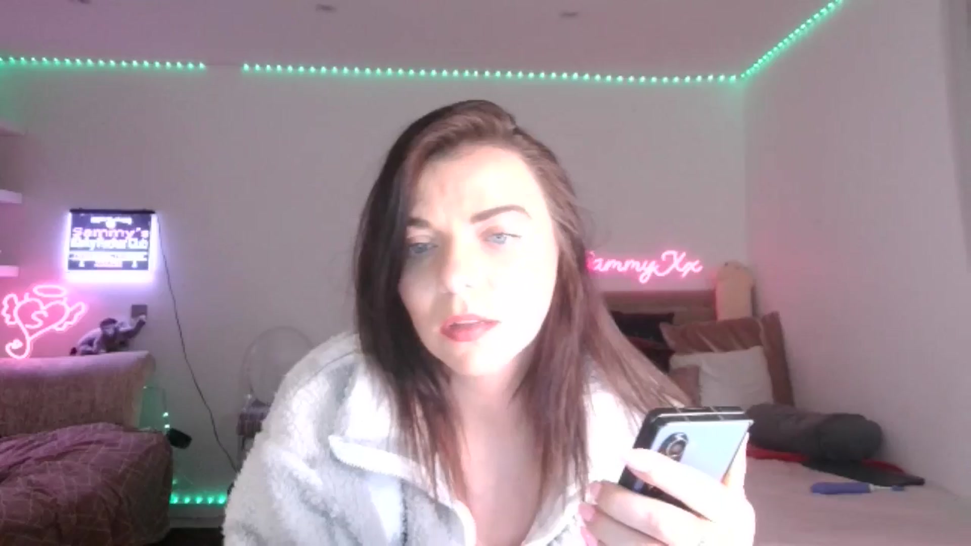 Gallery image thumbnail from innocentSamx's myfreecams stream on, 01/28/2025, 14:38 image 4 of 20