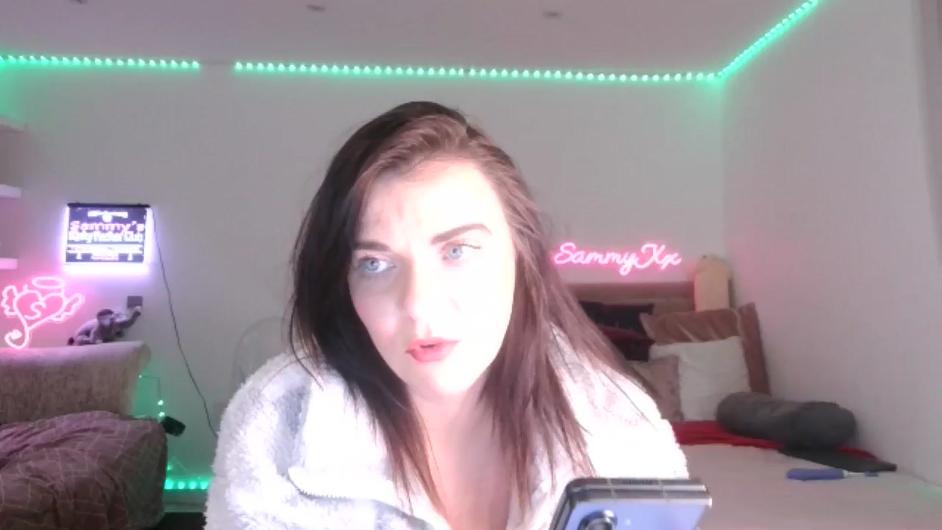 Gallery image thumbnail from innocentSamx's myfreecams stream on, 01/28/2025, 14:38 image 3 of 20