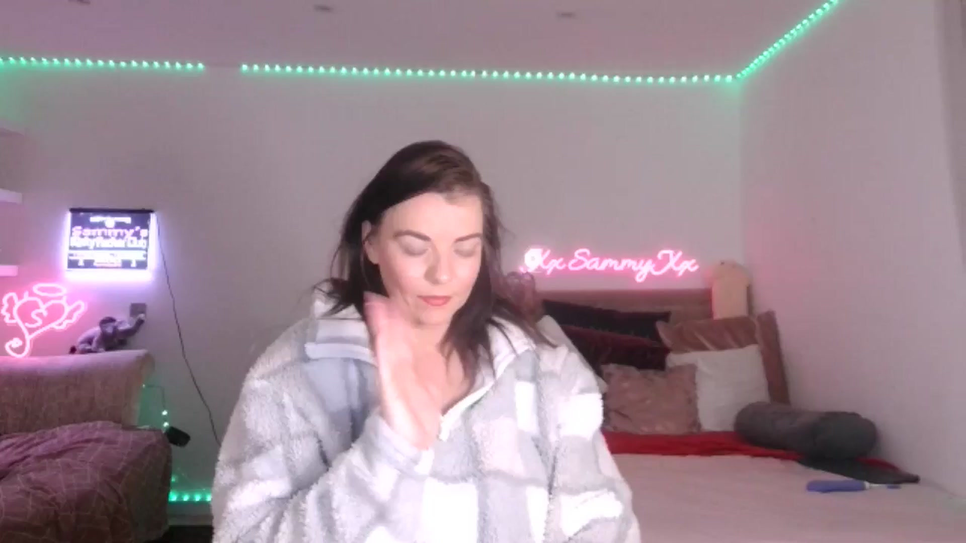 Gallery image thumbnail from innocentSamx's myfreecams stream on, 01/28/2025, 14:38 image 1 of 20