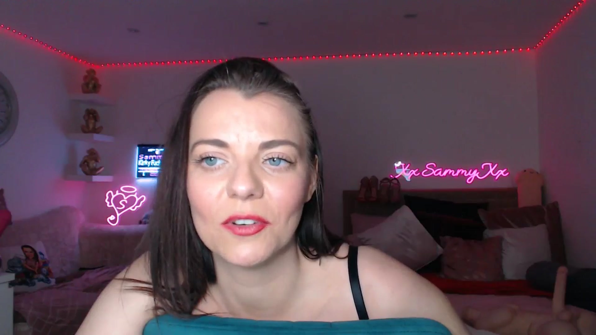 Gallery image thumbnail from innocentSamx's myfreecams stream on, 01/31/2025, 15:08 image 15 of 20