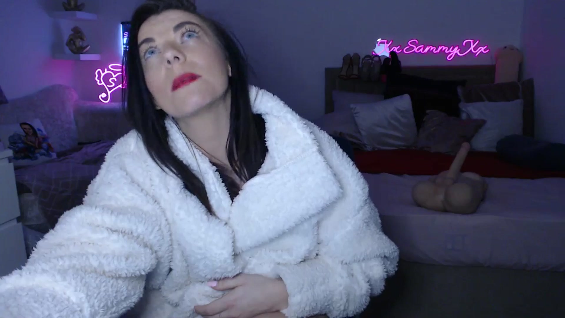 Gallery image thumbnail from innocentSamx's myfreecams stream on, 02/01/2025, 17:00 image 11 of 20