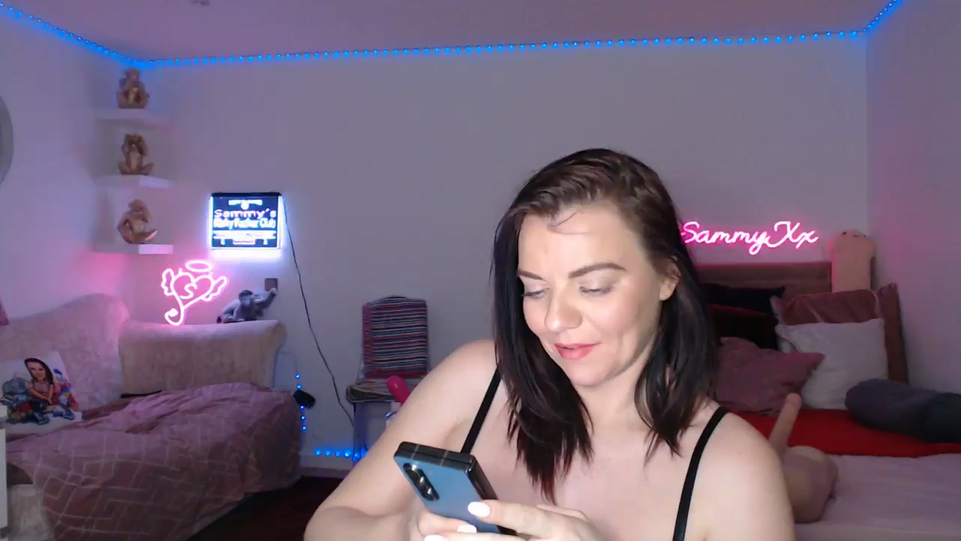 Gallery image thumbnail from innocentSamx's myfreecams stream on, 02/01/2025, 18:10 image 15 of 20