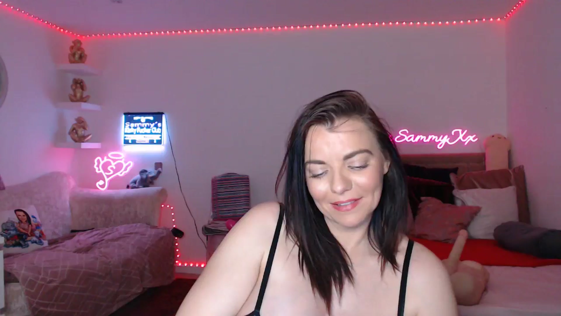 Gallery image thumbnail from innocentSamx's myfreecams stream on, 02/01/2025, 18:10 image 16 of 20