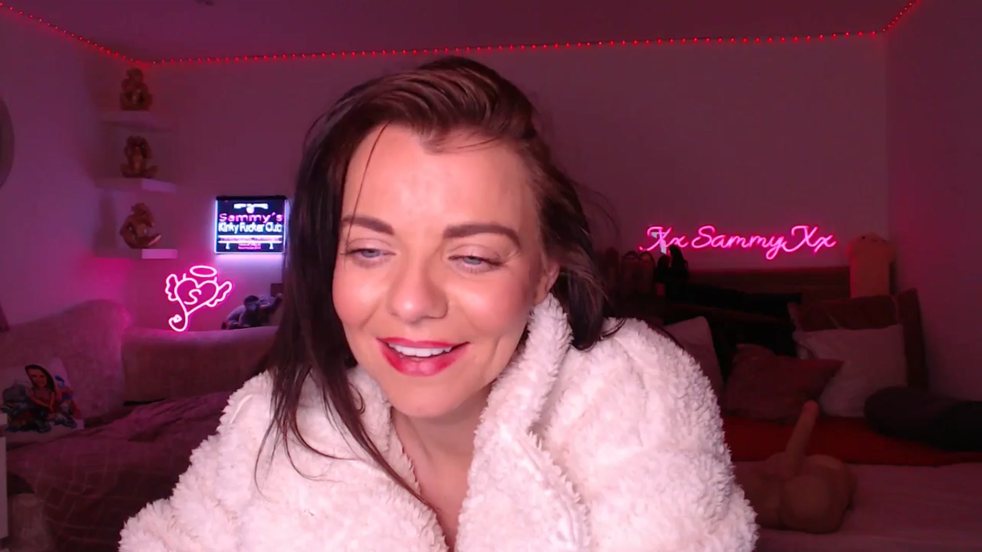 Gallery image thumbnail from innocentSamx's myfreecams stream on, 02/01/2025, 18:10 image 20 of 20