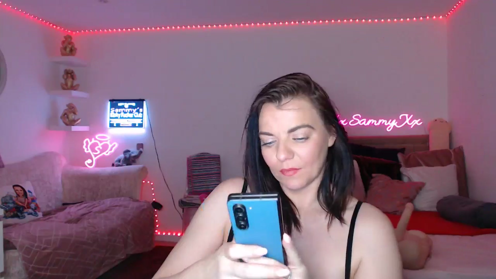Gallery image thumbnail from innocentSamx's myfreecams stream on, 02/01/2025, 18:10 image 14 of 20