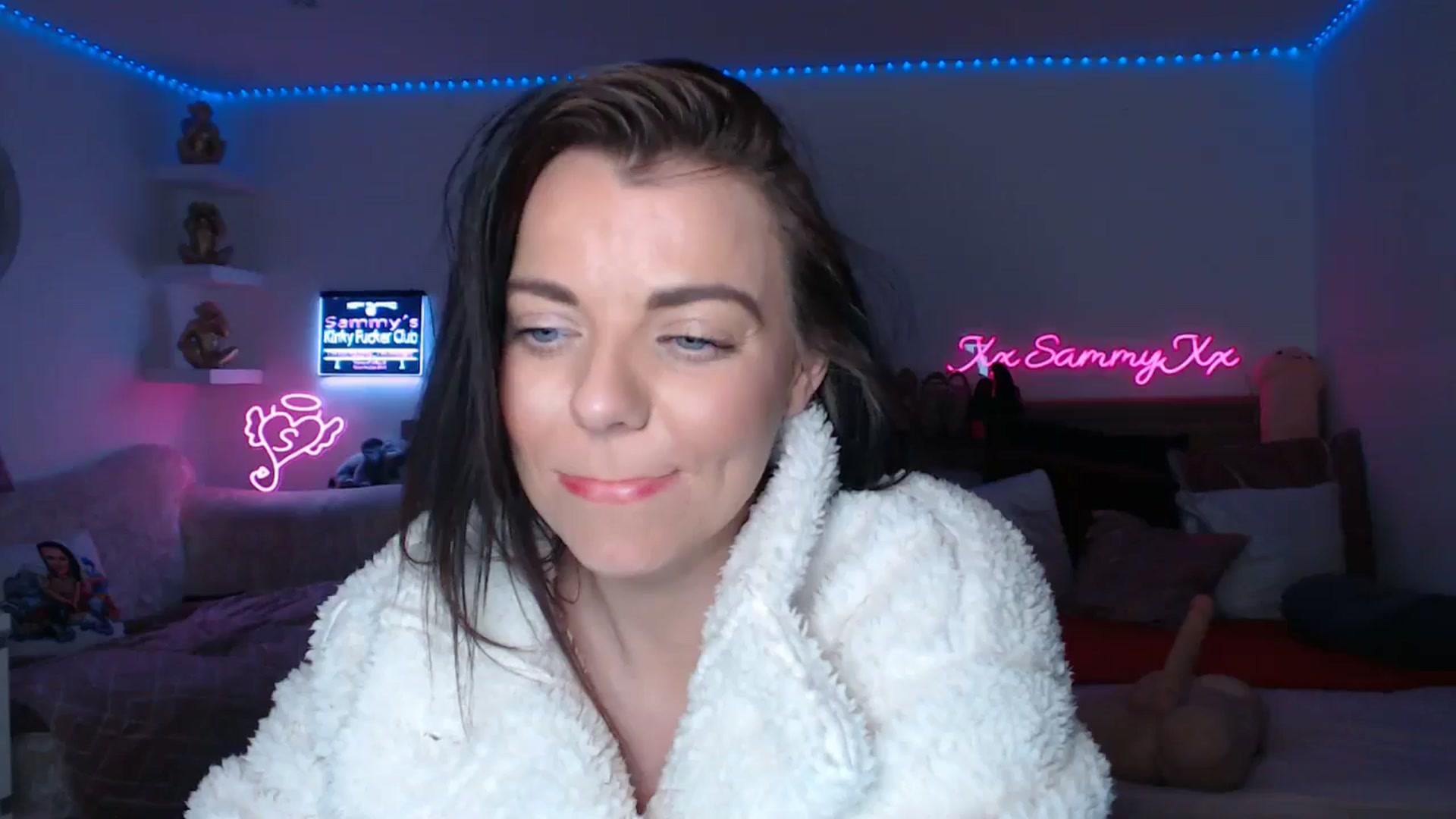 Gallery image thumbnail from innocentSamx's myfreecams stream on, 02/01/2025, 18:10 image 19 of 20