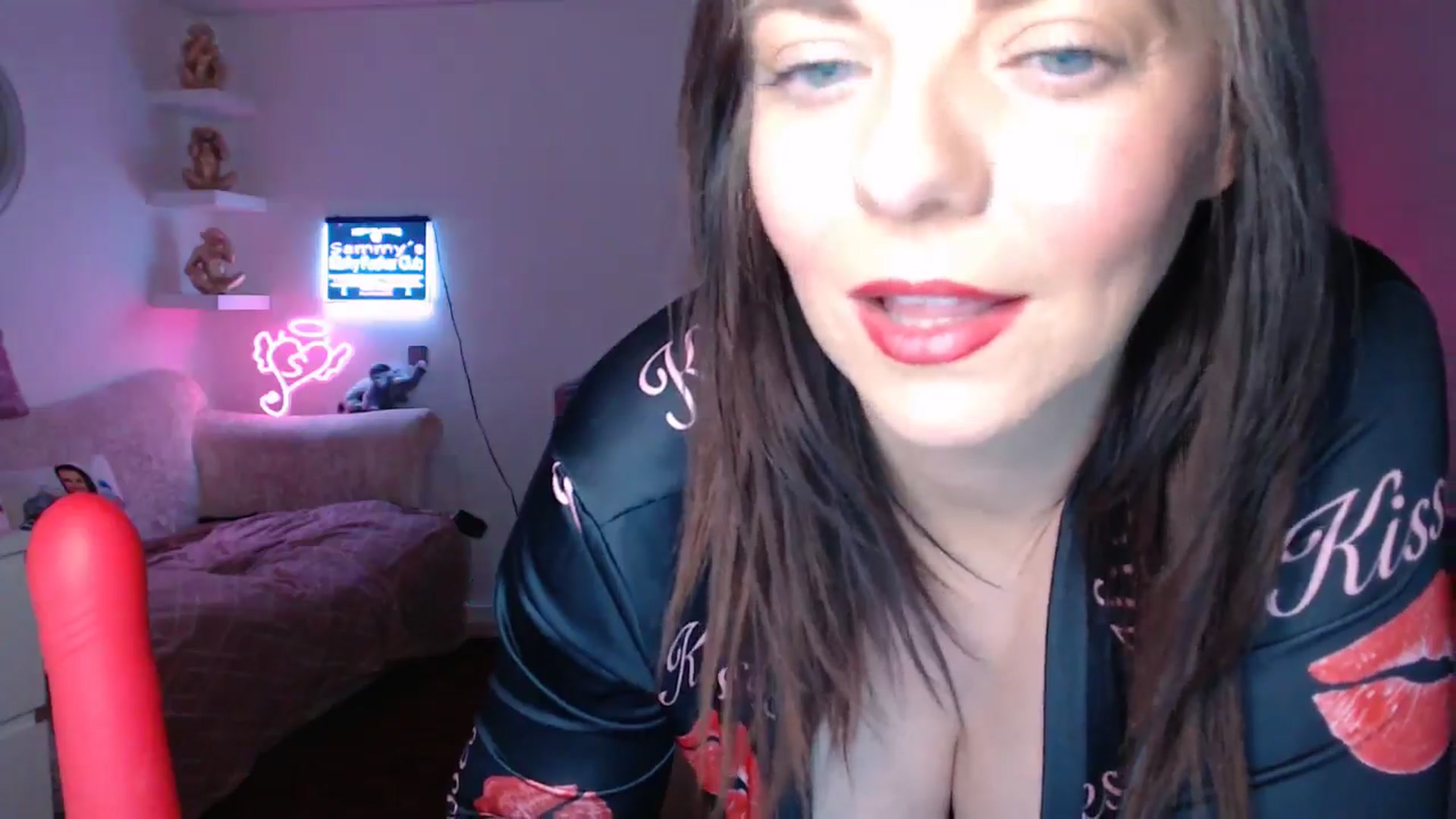 Gallery image thumbnail from innocentSamx's myfreecams stream on, 02/02/2025, 15:28 image 17 of 20