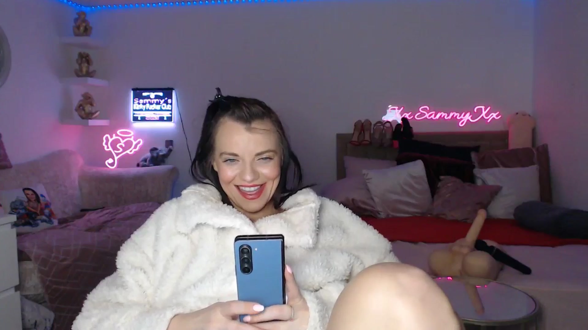 Gallery image thumbnail from innocentSamx's myfreecams stream on, 02/02/2025, 17:31 image 20 of 20