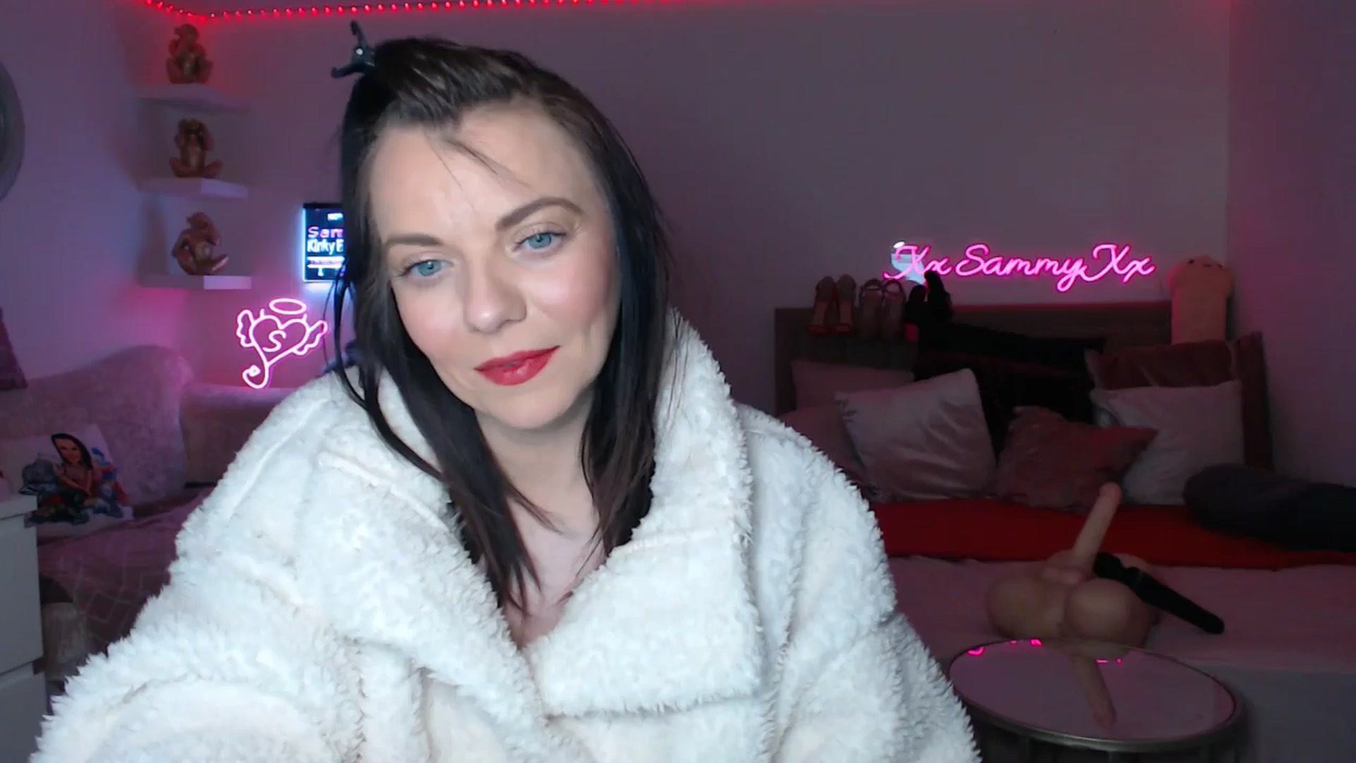 Gallery image thumbnail from innocentSamx's myfreecams stream on, 02/02/2025, 17:31 image 2 of 20