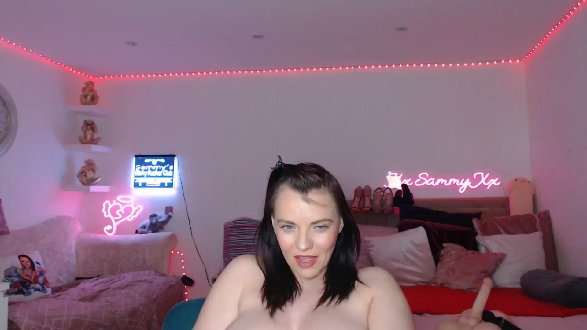 Gallery image thumbnail from innocentSamx's myfreecams stream on, 02/02/2025, 17:47 image 13 of 20