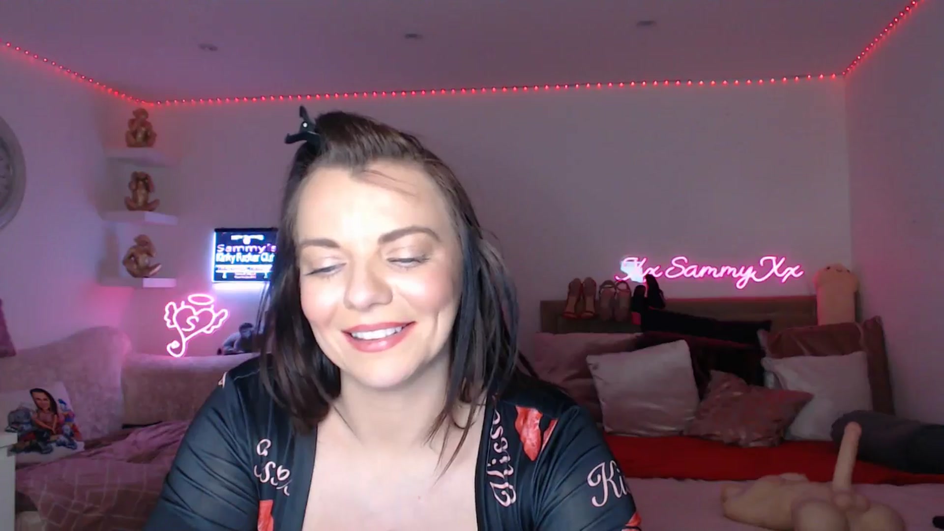 Gallery image thumbnail from innocentSamx's myfreecams stream on, 02/02/2025, 18:08 image 2 of 20