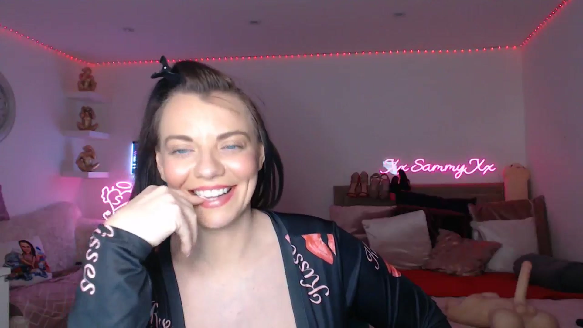 Gallery image thumbnail from innocentSamx's myfreecams stream on, 02/02/2025, 18:08 image 4 of 20