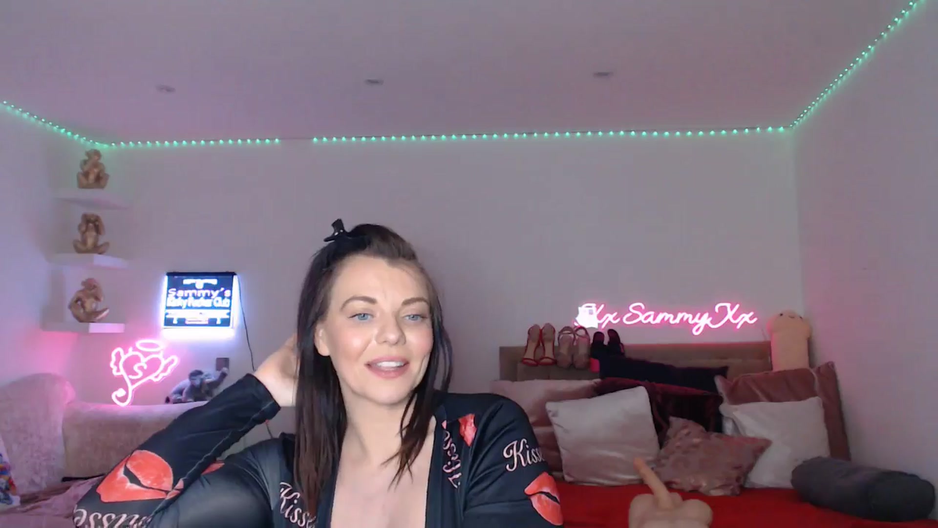 Gallery image thumbnail from innocentSamx's myfreecams stream on, 02/02/2025, 19:03 image 14 of 20