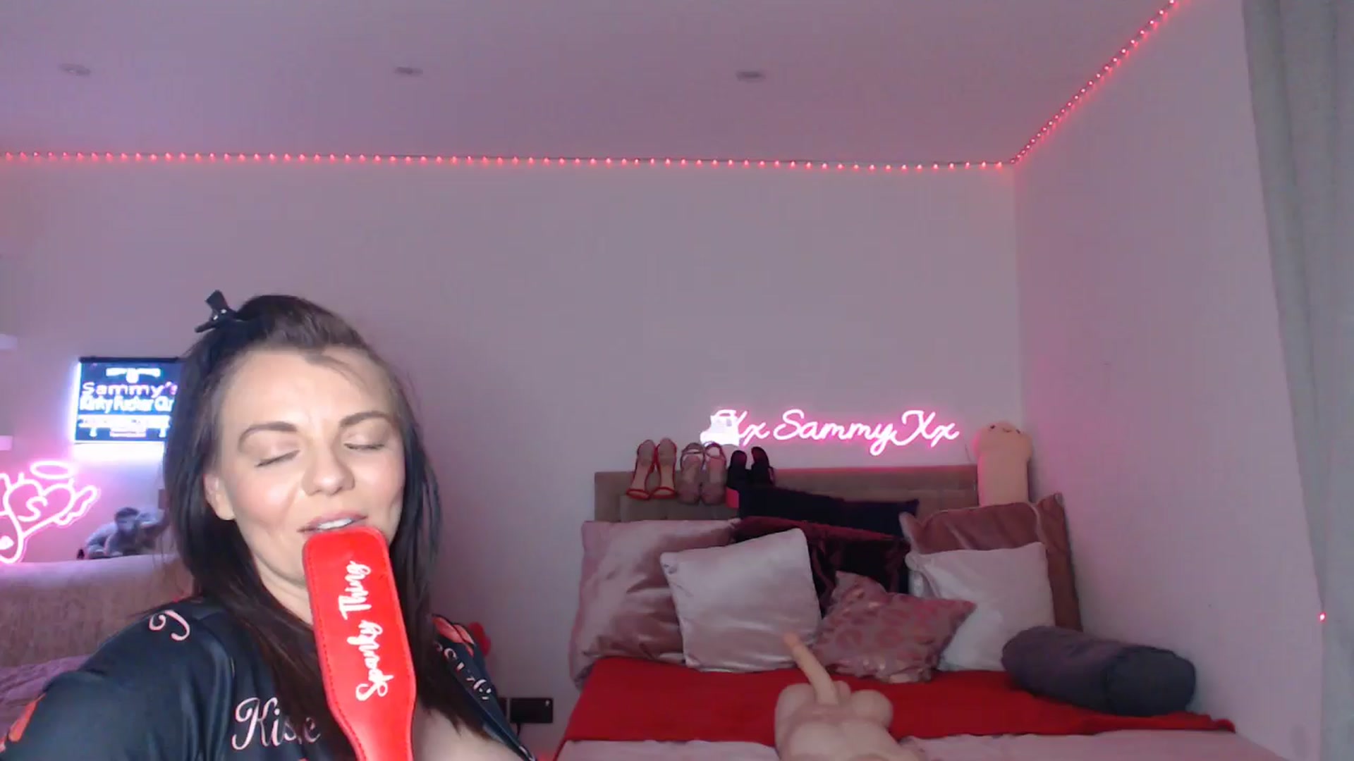 Gallery image thumbnail from innocentSamx's myfreecams stream on, 02/02/2025, 19:34 image 15 of 20