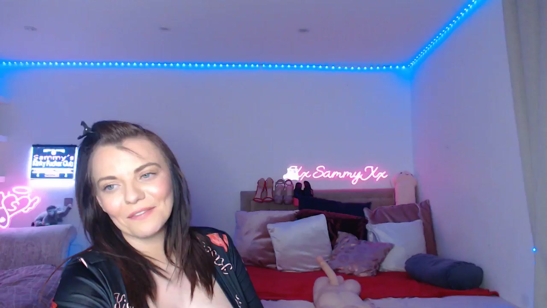 Gallery image thumbnail from innocentSamx's myfreecams stream on, 02/02/2025, 19:34 image 1 of 20