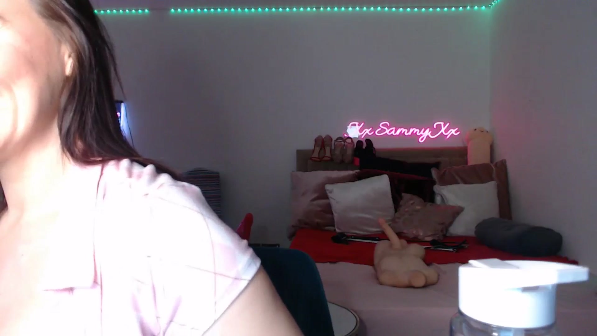 Gallery image thumbnail from innocentSamx's myfreecams stream on, 02/03/2025, 15:45 image 17 of 20