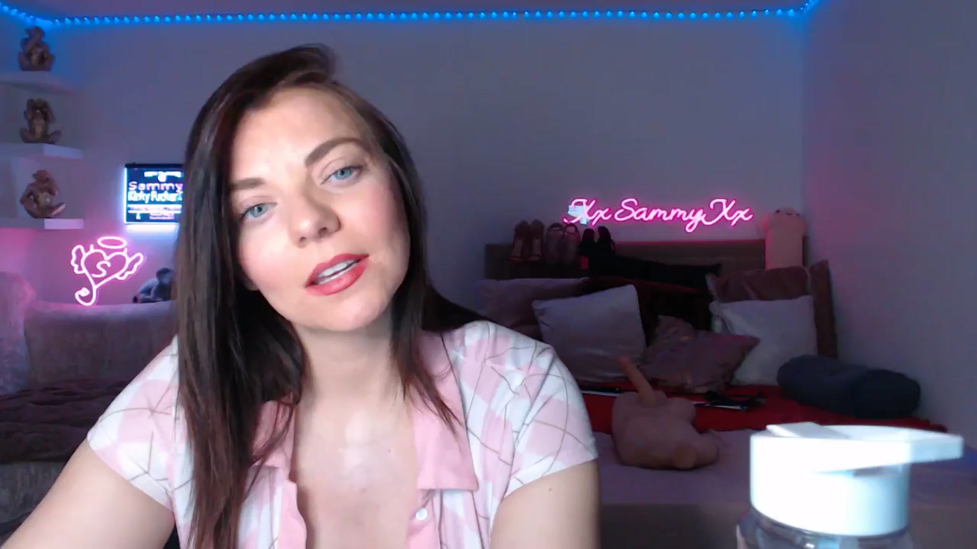 Gallery image thumbnail from innocentSamx's myfreecams stream on, 02/03/2025, 15:45 image 19 of 20